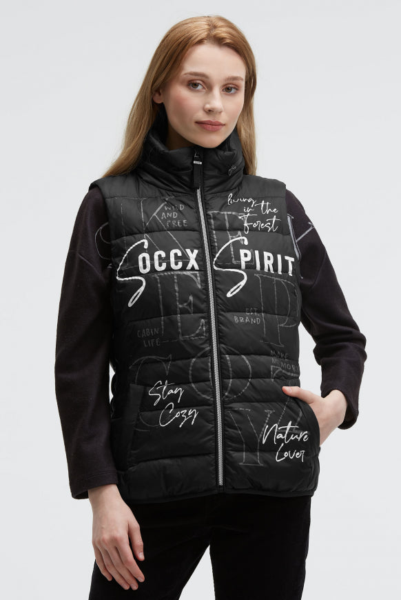 SOCCX Steppweste mit Label Prints und Kapuze im Kragen