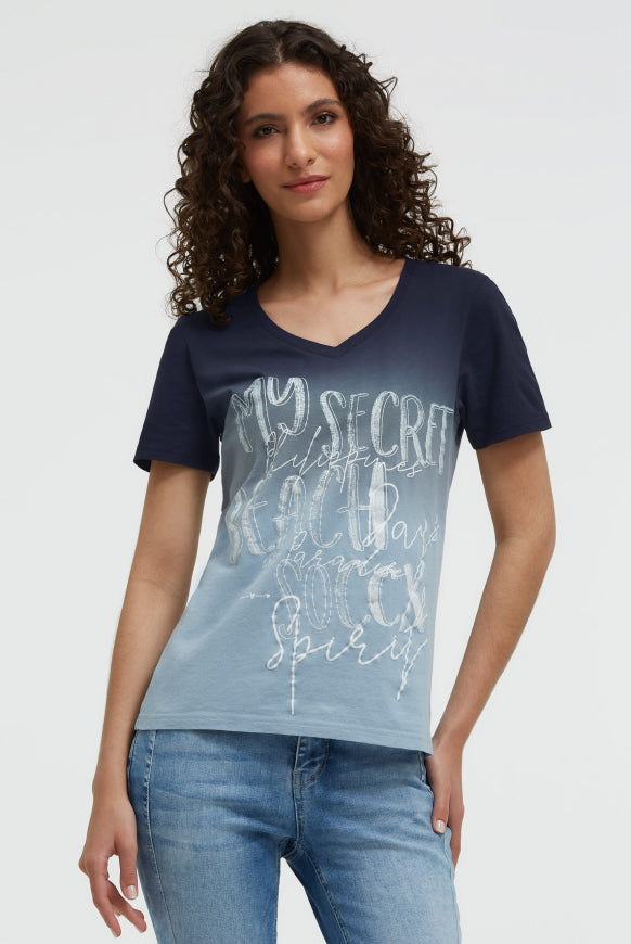 SOCCX T-Shirt Dip Dye mit V-Ausschnitt und Label Print - blue navy
