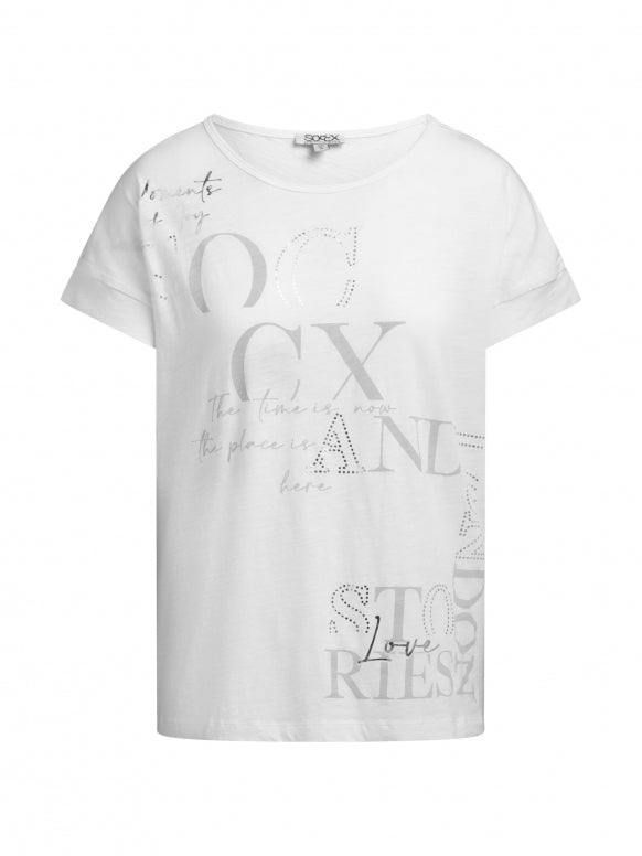 SOCCX T-Shirt mit überschnittener Schulter und Folienprint - opticwhite