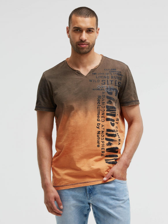 CAMP DAVID T-Shirt Sprayed Dip Dye mit Used Print - mellow orange