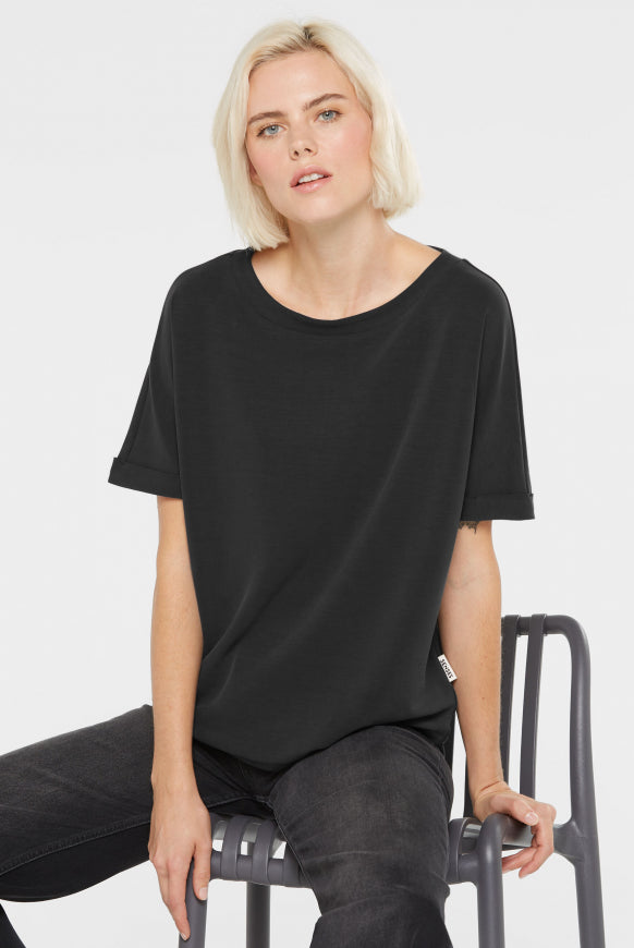 SENSES.THE LABEL T