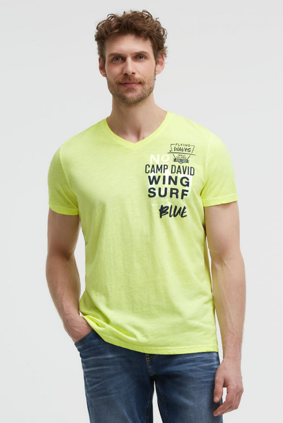 CAMP DAVID T-Shirt V-Neck Oil Dyed mit Puffprint - neon lime