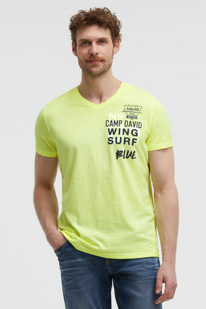 CAMP DAVID T-Shirt V-Neck Oil Dyed mit Puffprint - neon lime