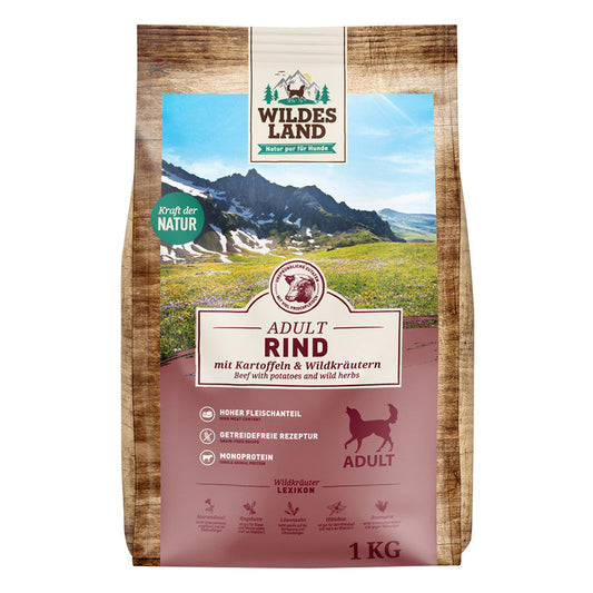 Wildes Land Rind mit Kartoffeln