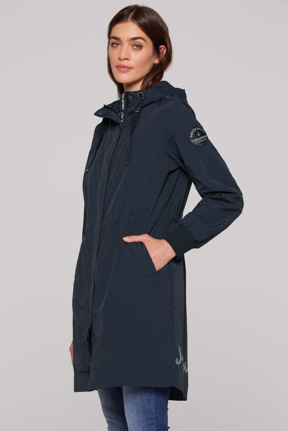SOCCX Windparka mit Kapuze und Logo-Details